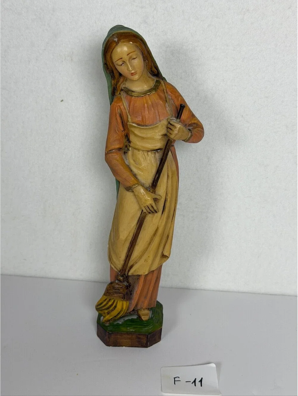 Vintage Hand Painted Figure Italy Woman with Broom Nativity Decor F-11